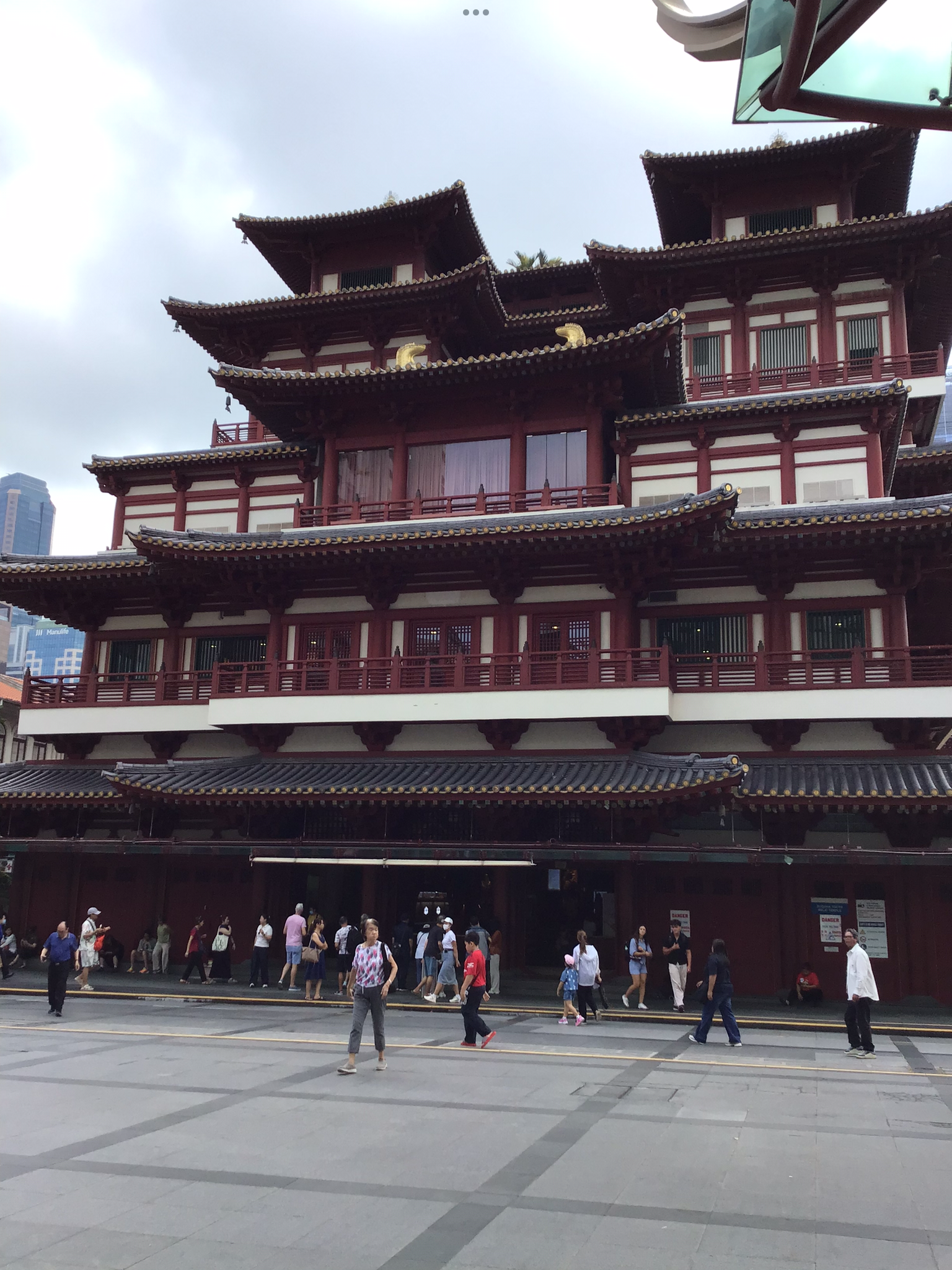 From Third World to First; The Singapore Story — photo 4
